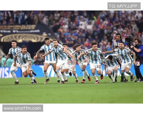 足球球星马克杯是谁的背后故事及他在绿茵场上的传奇时刻 足球球星马克杯是谁的背后故事及他在绿茵场上的传奇时刻